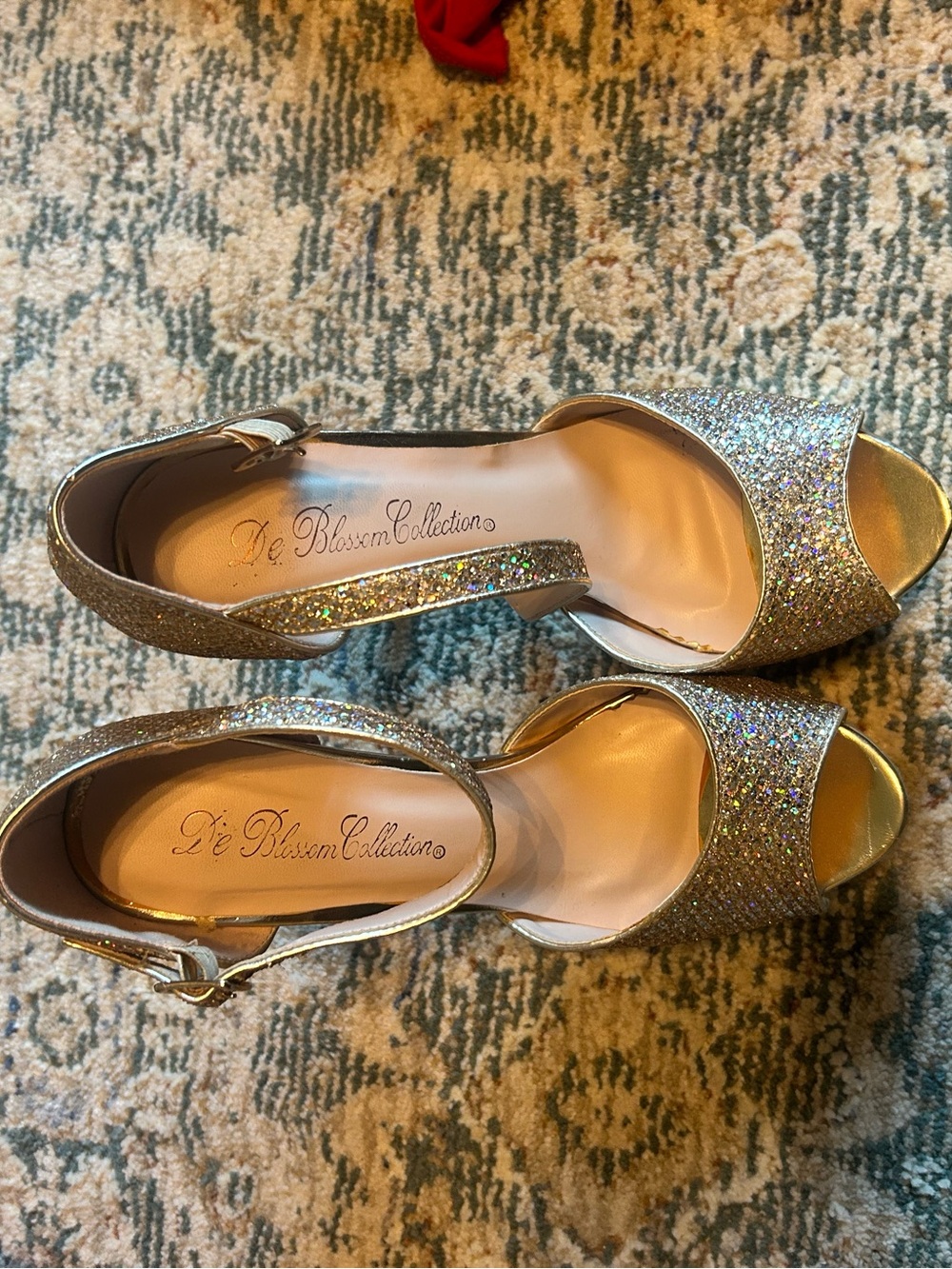 De Blossom Collection Women's Glitter Gold Open-Toe Ankle-Strap Heels